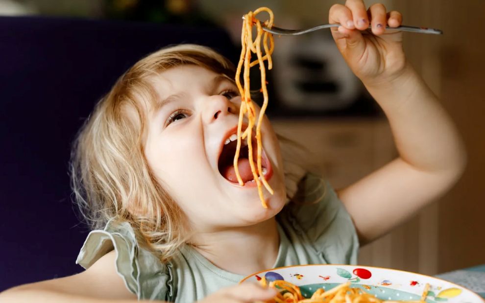 Το πιο παρεξηγημένο φαγητό στην παιδική διατροφή: Γιατί τα ζυμαρικά κάνουν καλό