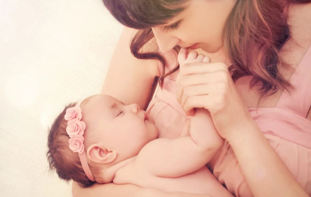 Από την κοιλιά της μαμάς χτίζονται τα θεμέλια της ψυχικής υγείας του παιδιού
