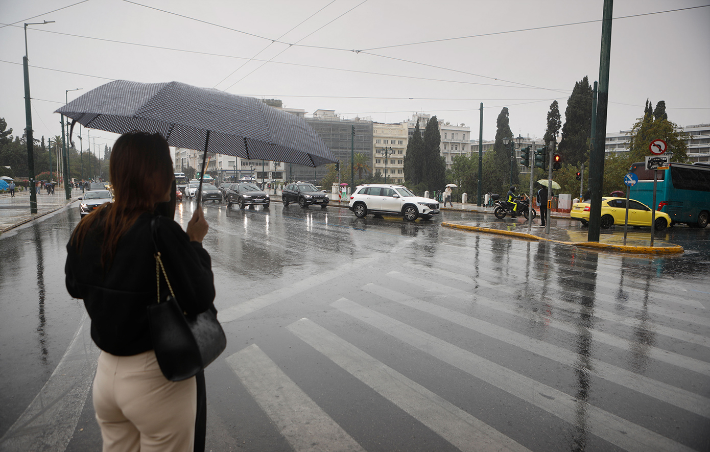 Νέο έκτακτο δελτίο για τον καιρό: Σε ισχύ η πορτοκαλί προειδοποίηση για ισχυρές καταιγίδες &#8211; Τι θα συμβεί τις επόμενες ώρες