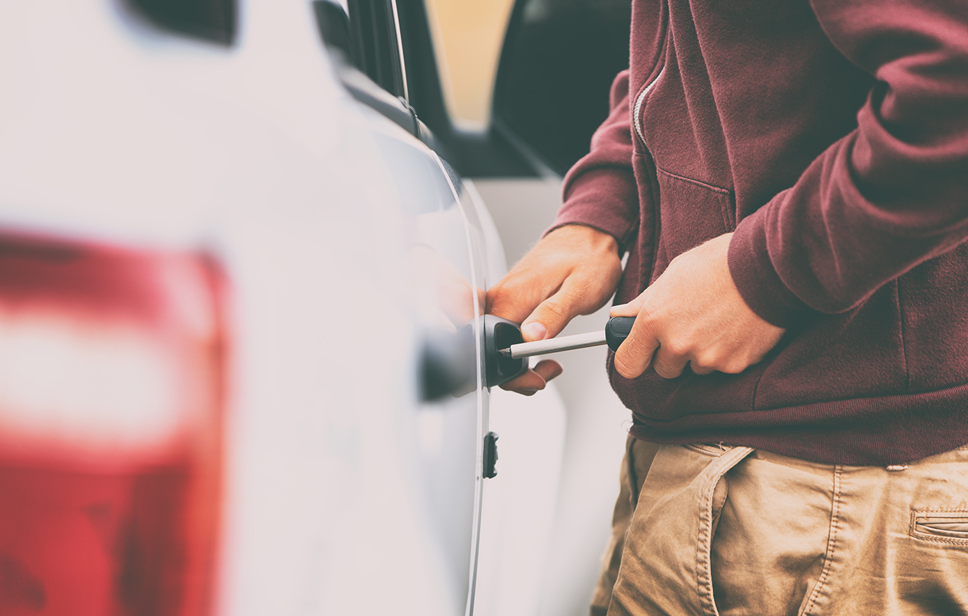 Ανήλικοι έκλεψαν αυτοκίνητο στη Θεσσαλονίκη – Τους παρέδωσαν στην αστυνομία οι γονείς τους