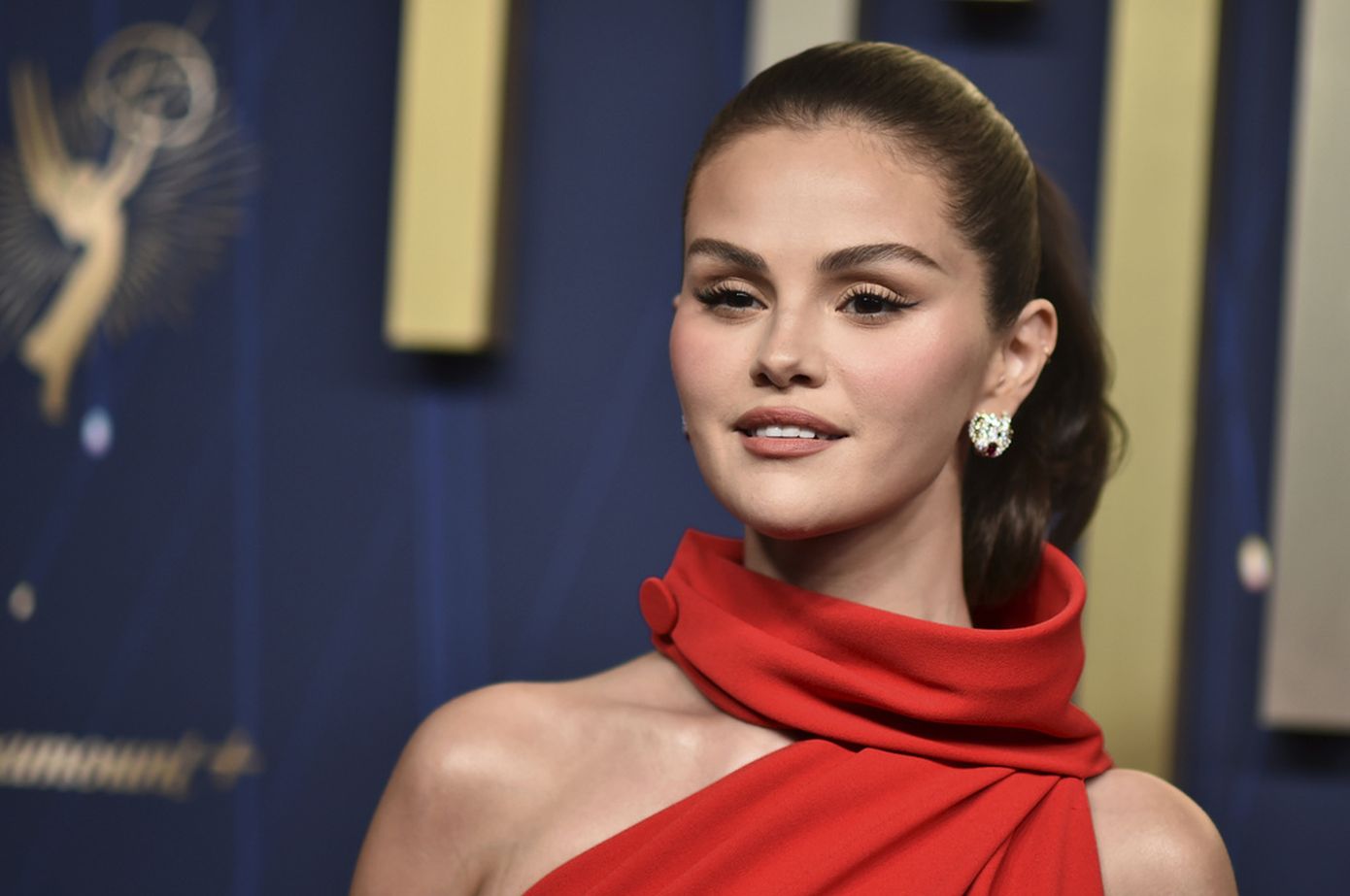 Aν παντρεύεστε και σας άρεσε το bridal make up look της Selena Gomez, δείτε ακριβώς πως θα το πετύχετε
