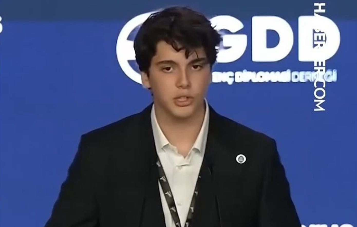Ο 18χρονος εγγονός του Ερντογάν και οι πολιτικές συζητήσεις για τη διαδοχή του Τούρκου
