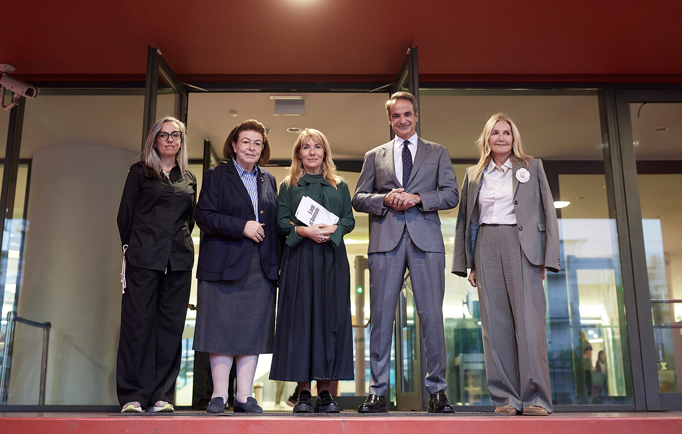 Πρωθυπουργος Κυριάκος Μητσοτάκης με τη σύζυγό του Μαρέβα Γκραμπόφσκι-Μητσοτάκη στο Εθνικό Μουσείο Σύγχρονης Τέχνης