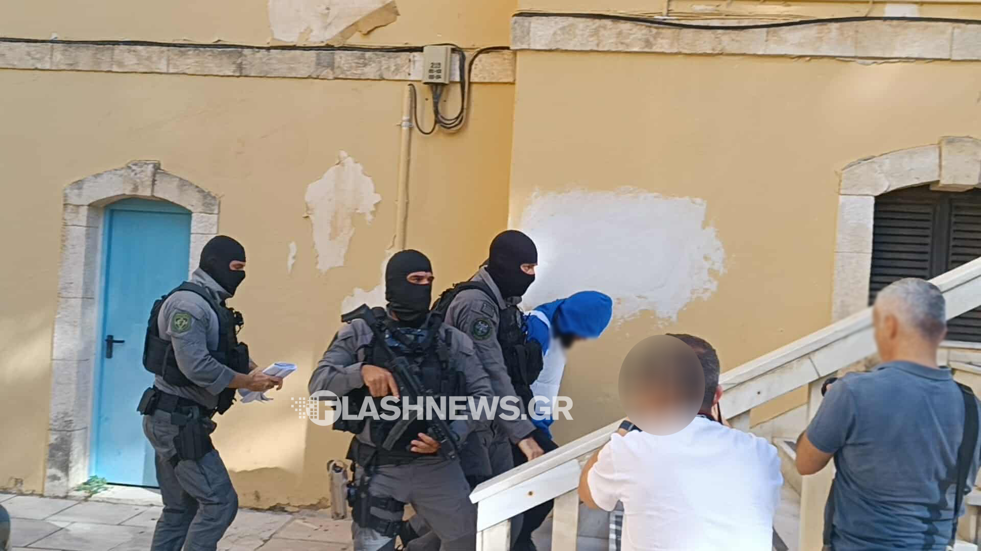 Στον εισαγγελέα ο 23χρονος για τη δολοφονία στο Έλος Κισάμου – Με αλεξίσφαιρο γιλέκο ο δράστης υπό τον φόβο αντεκδίκησης