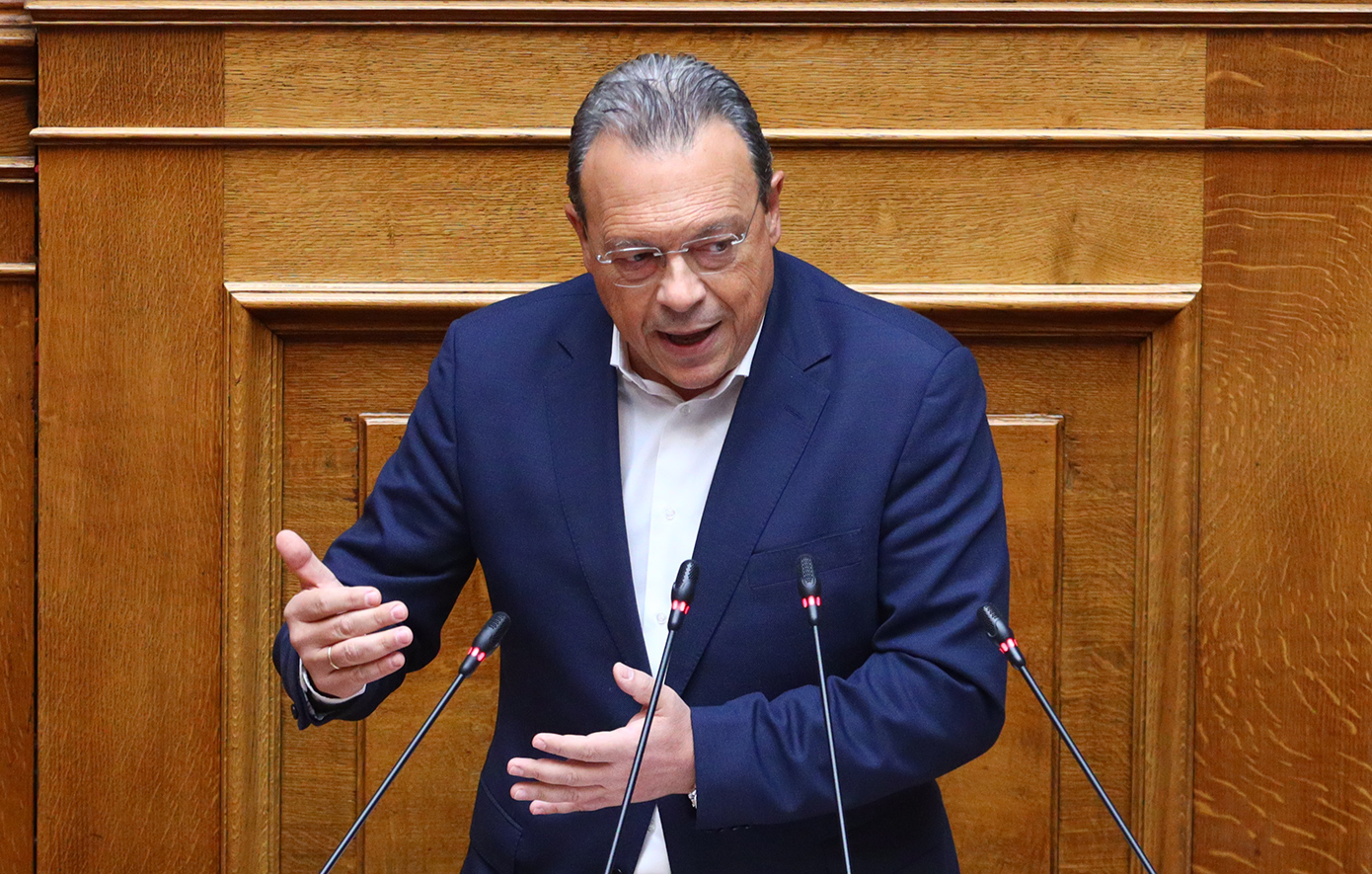 Φάμελλος: Ντροπιαστική η τροπολογία για τον Άγνωστο Στρατιώτη