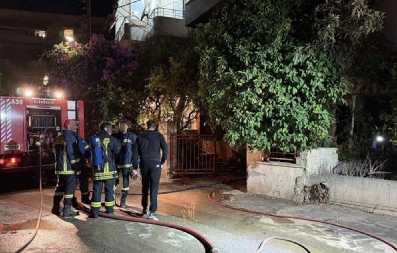 Νεκρή μάνα και γιος από φωτιά σε σπίτι στο Ηράκλειο – Σώθηκε ο δεύτερος, πηδώντας από το μπαλκόνι