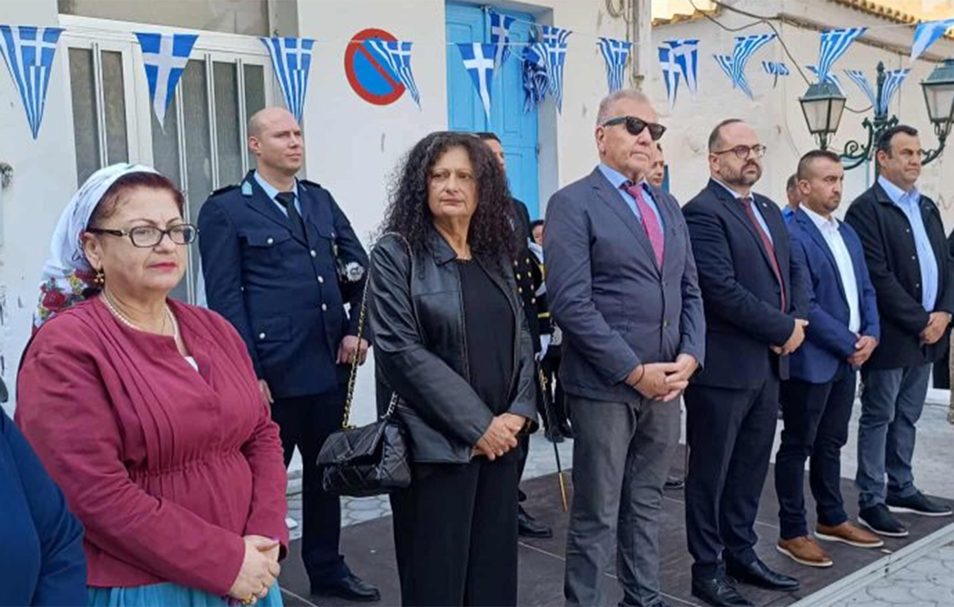 Οι Φουρνιώτες τίμησαν με υπερηφάνεια την Εθνική Επέτειο του ΟΧΙ Οι Φουρνιώτες τίμησαν με υπερηφάνεια την Εθνική Επέτειο του ΟΧΙ