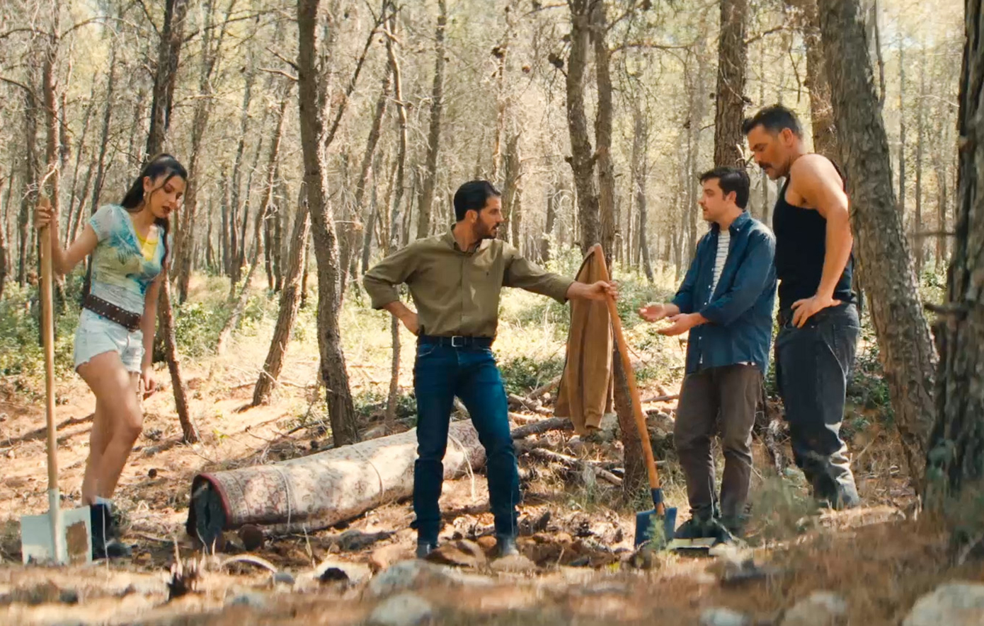 «Γιατί ρε πατέρα»: Η πιο απρόβλεπτη κωμωδία μυστηρίου έρχεται με νέο επεισόδιο &#8211; Όσα θα δούμε στη συγκλονιστική συνέχεια