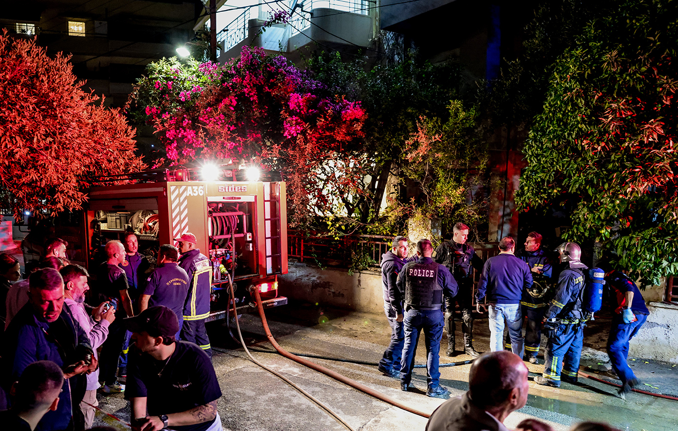 Νεκρή μάνα και γιος από φωτιά σε σπίτι στο Ηράκλειο – Σώθηκε ο δεύτερος, πηδώντας από το μπαλκόνι