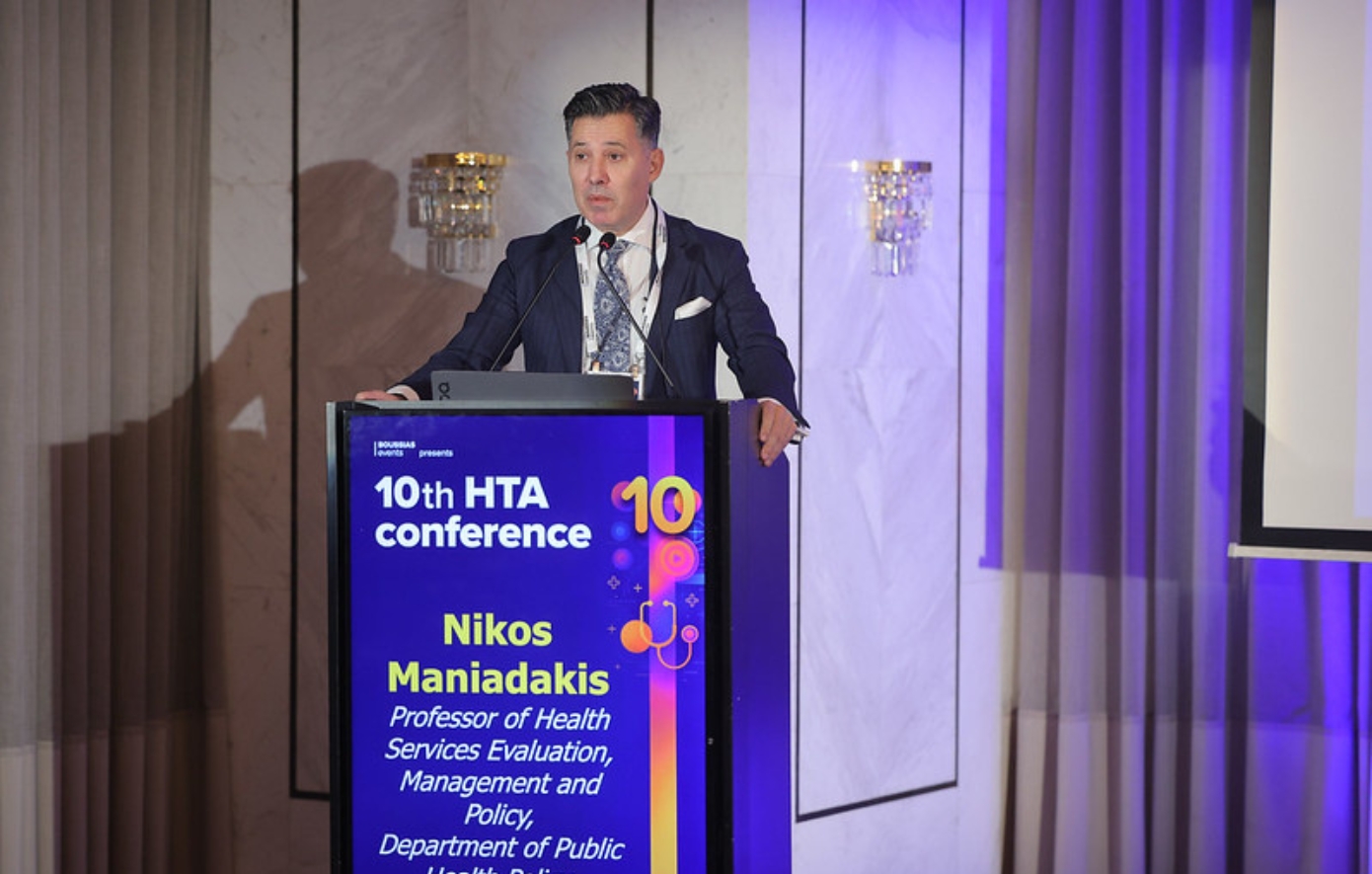 Μανιαδάκης