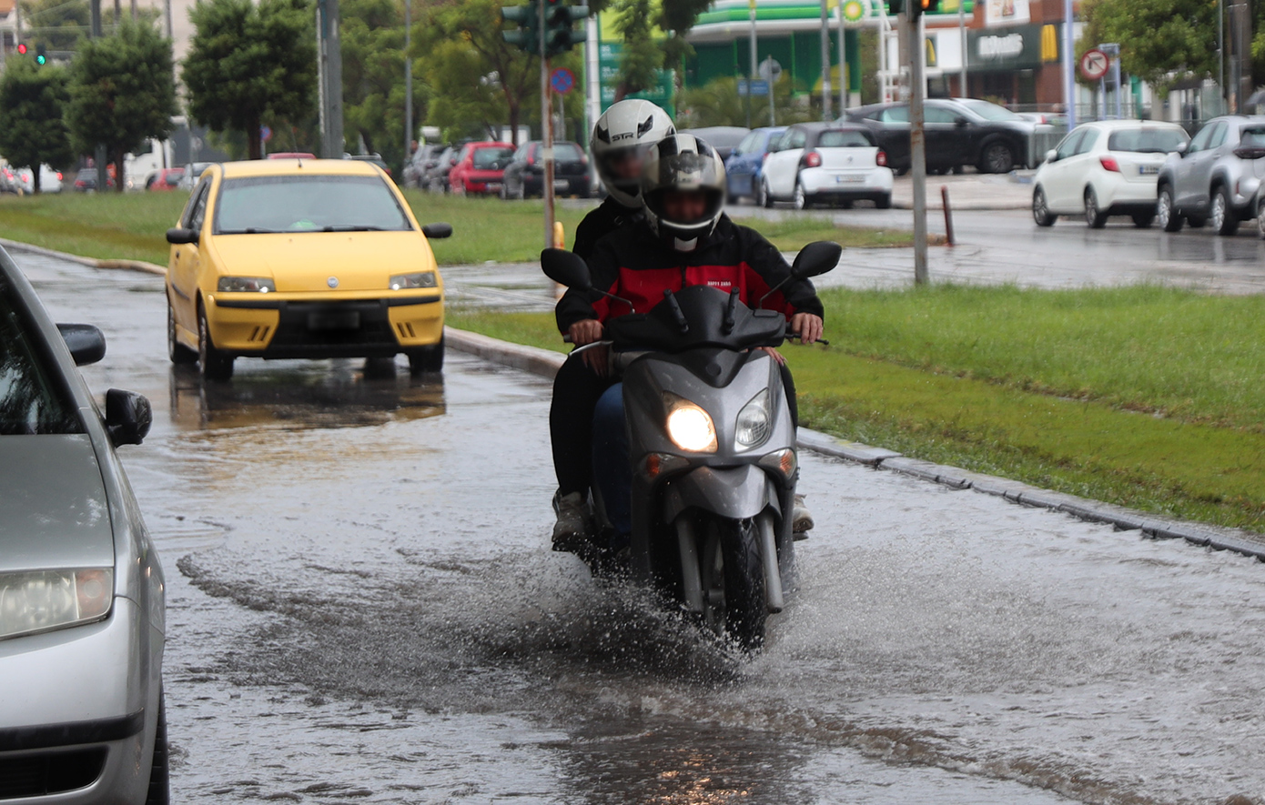 Κολυδάς: Με νέο κύμα βροχών από τις 4 Δεκεμβρίου η πραγματική έναρξη του χειμώνα στη χώρα &#8211; Χάρτες και αναλυτική πρόγνωση