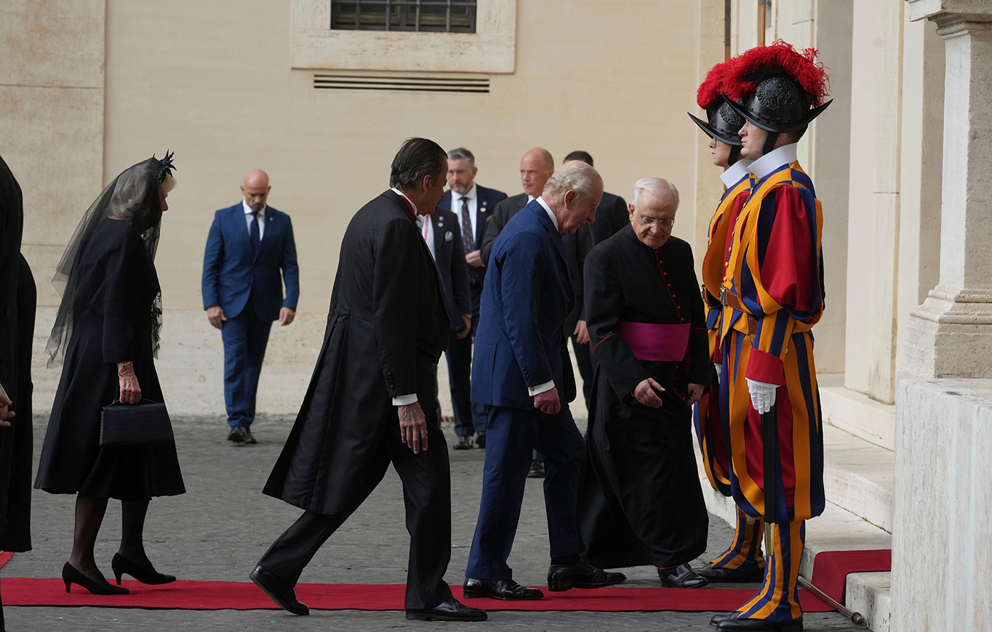 Επίσκεψη βασιλιά Καρόλου στο Βατικανό