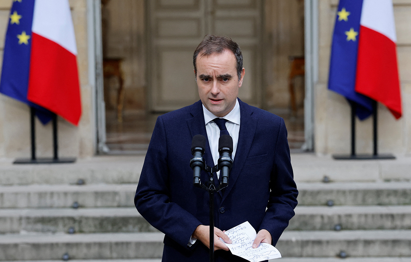 «Η Γαλλία μπορεί να έχει νέο πρωθυπουργό σε 48 ώρες», λέει ο Λεκορνί μετά τη συνάντηση με τον Μακρόν