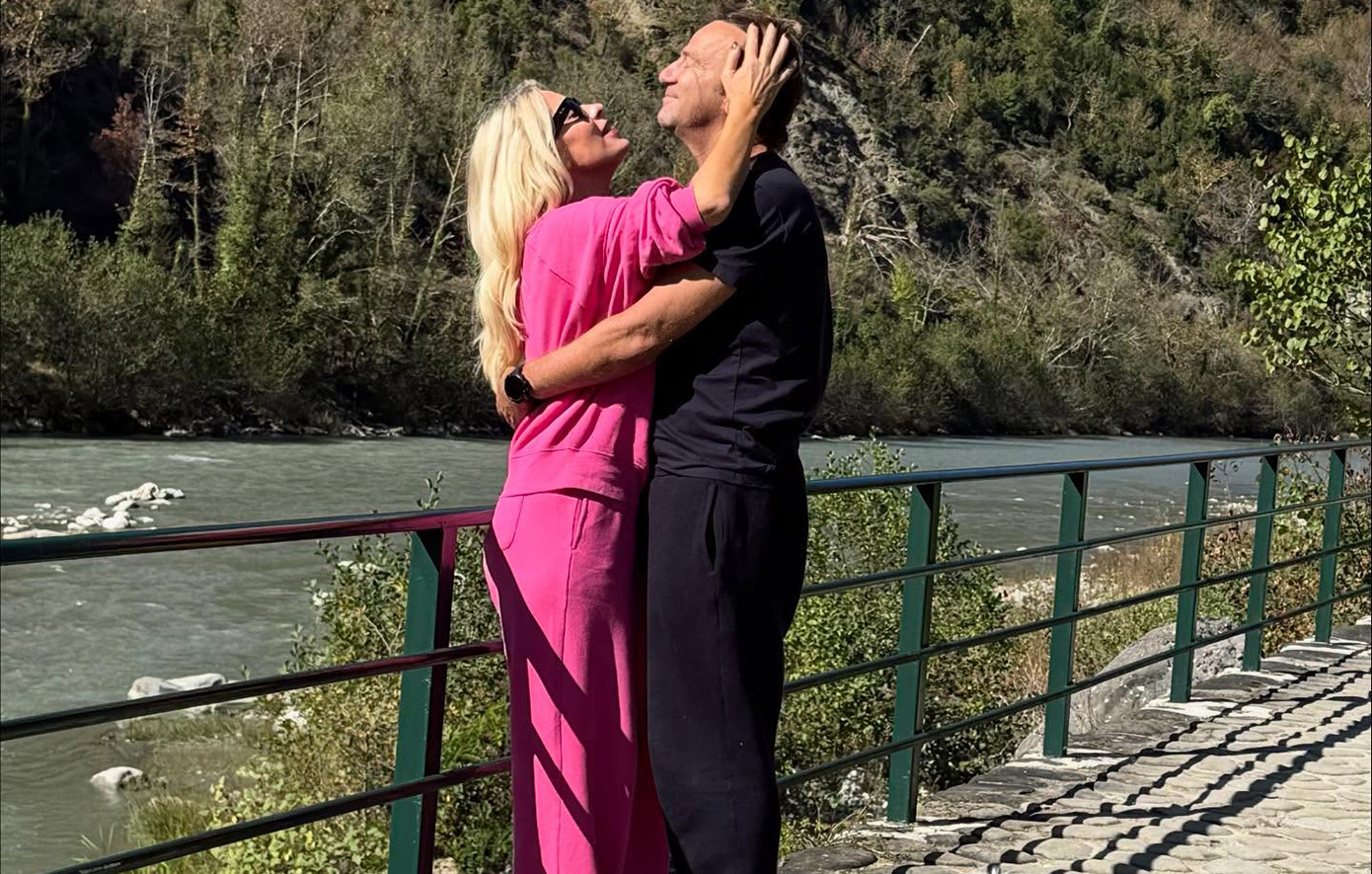 Ελένη Μενεγάκη: «Δεν μετράω πλέον χρόνια, μετράω στιγμές» – Ερωτική απόδραση με τον Μάκη Παντζόπουλο για τα γενέθλιά της