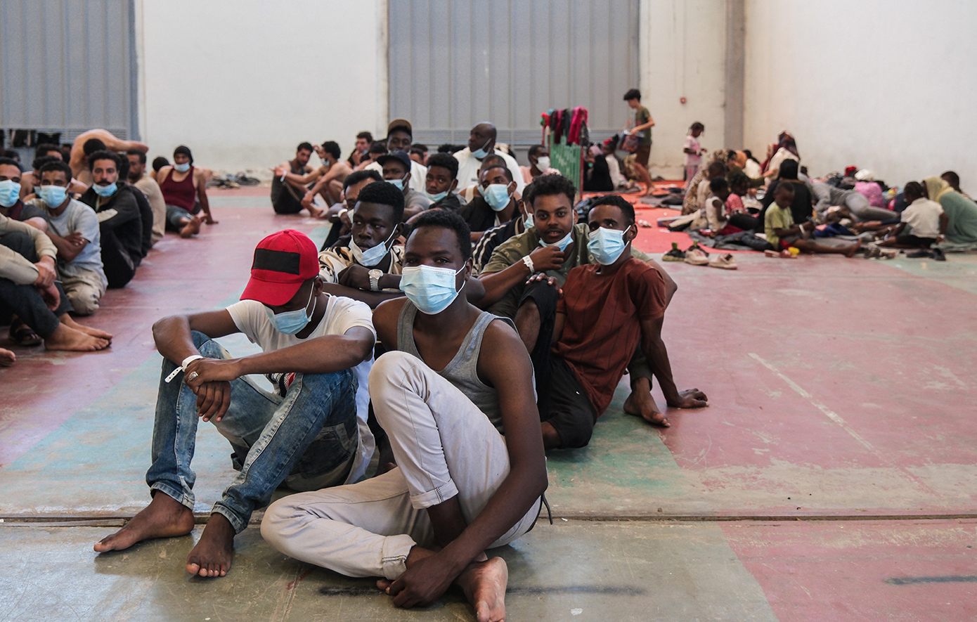 Πρόσφυγες και μετανάστες Πρόσφυγες και μετανάστες