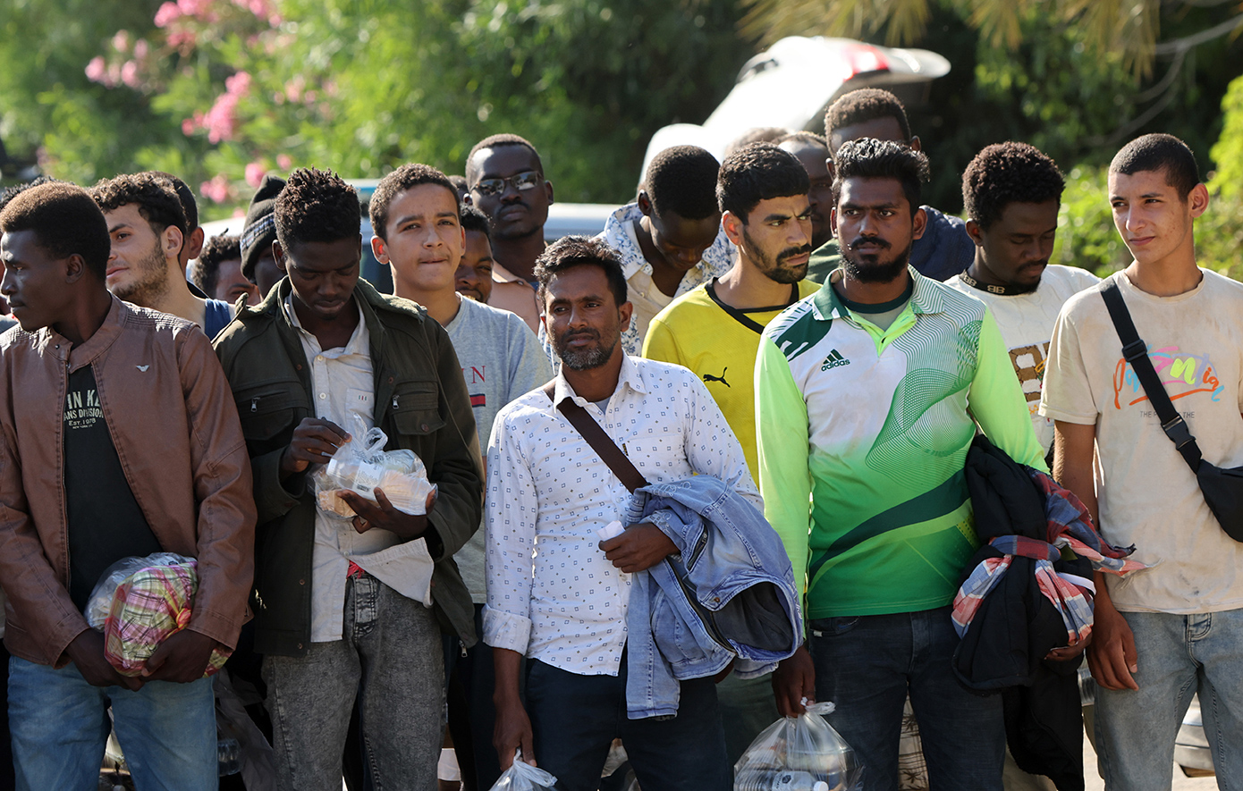 Πρόσφυγες και μετανάστες Πρόσφυγες και μετανάστες