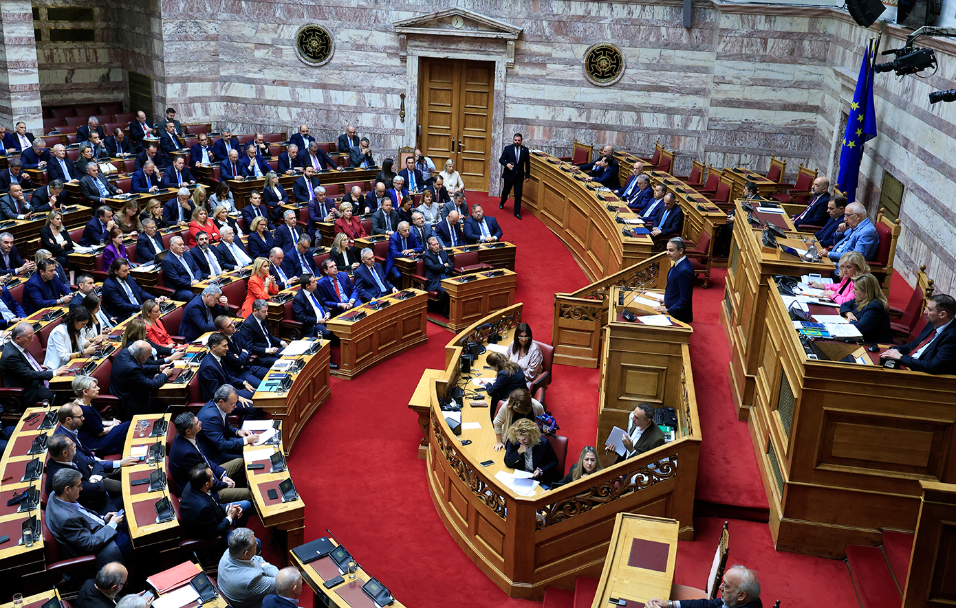 Live από τη Βουλή η συζήτηση για την εξωτερική πολιτική