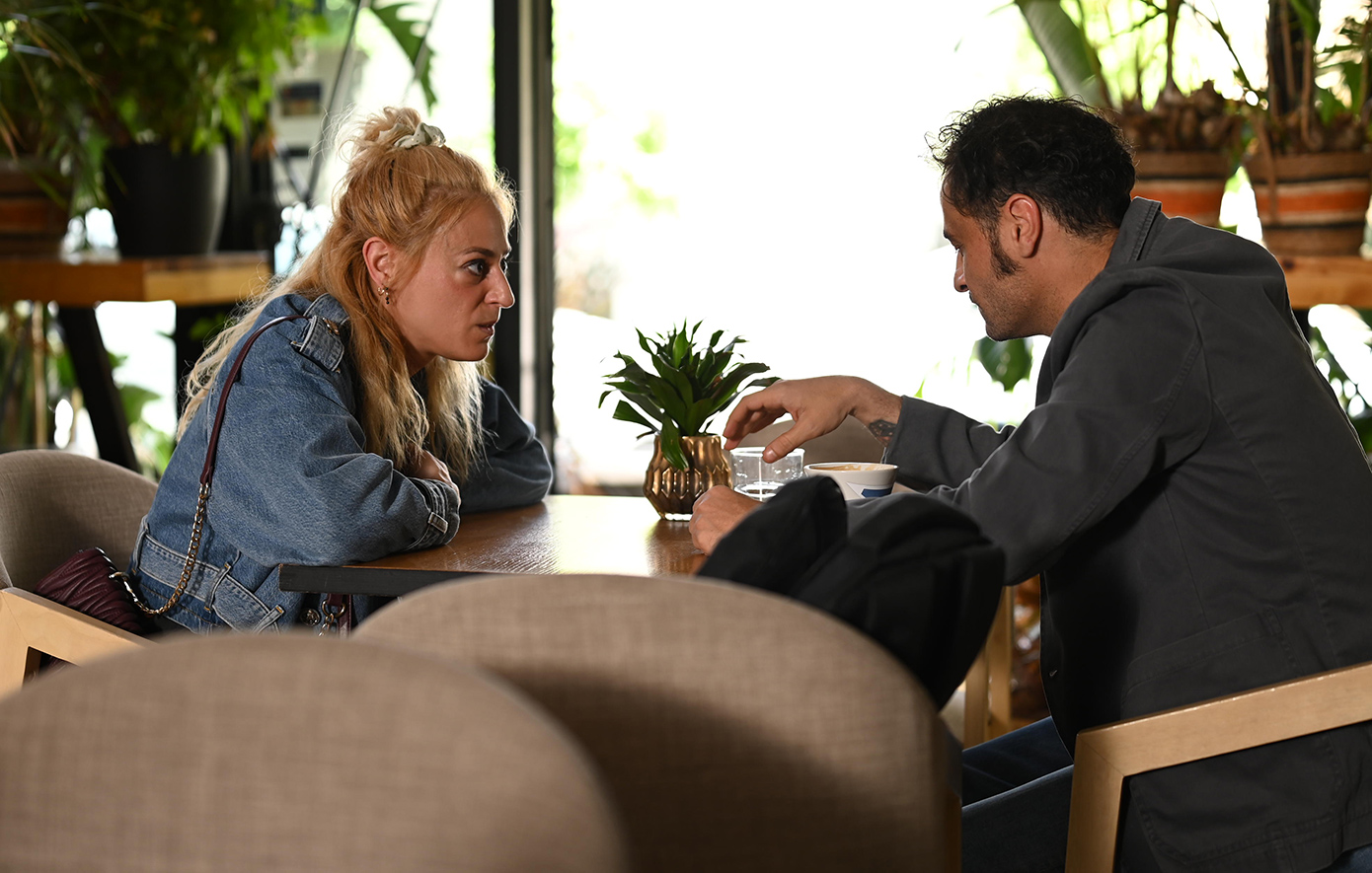 Να με λες μαμά