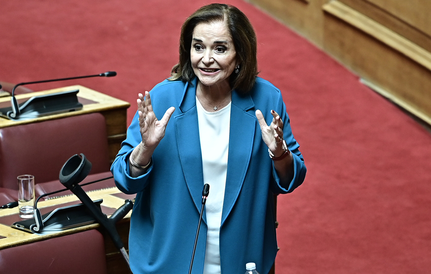 Να παραιτηθεί ο Μακάριος Λαζαρίδης ζήτησε η Ντόρα Μπακογιάννη