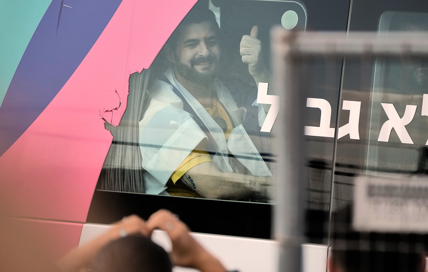 Η Ευρωπαϊκή Ένωση χαιρετίζει την απελευθέρωση των Ισραηλινών ομήρων από τη Χαμάς