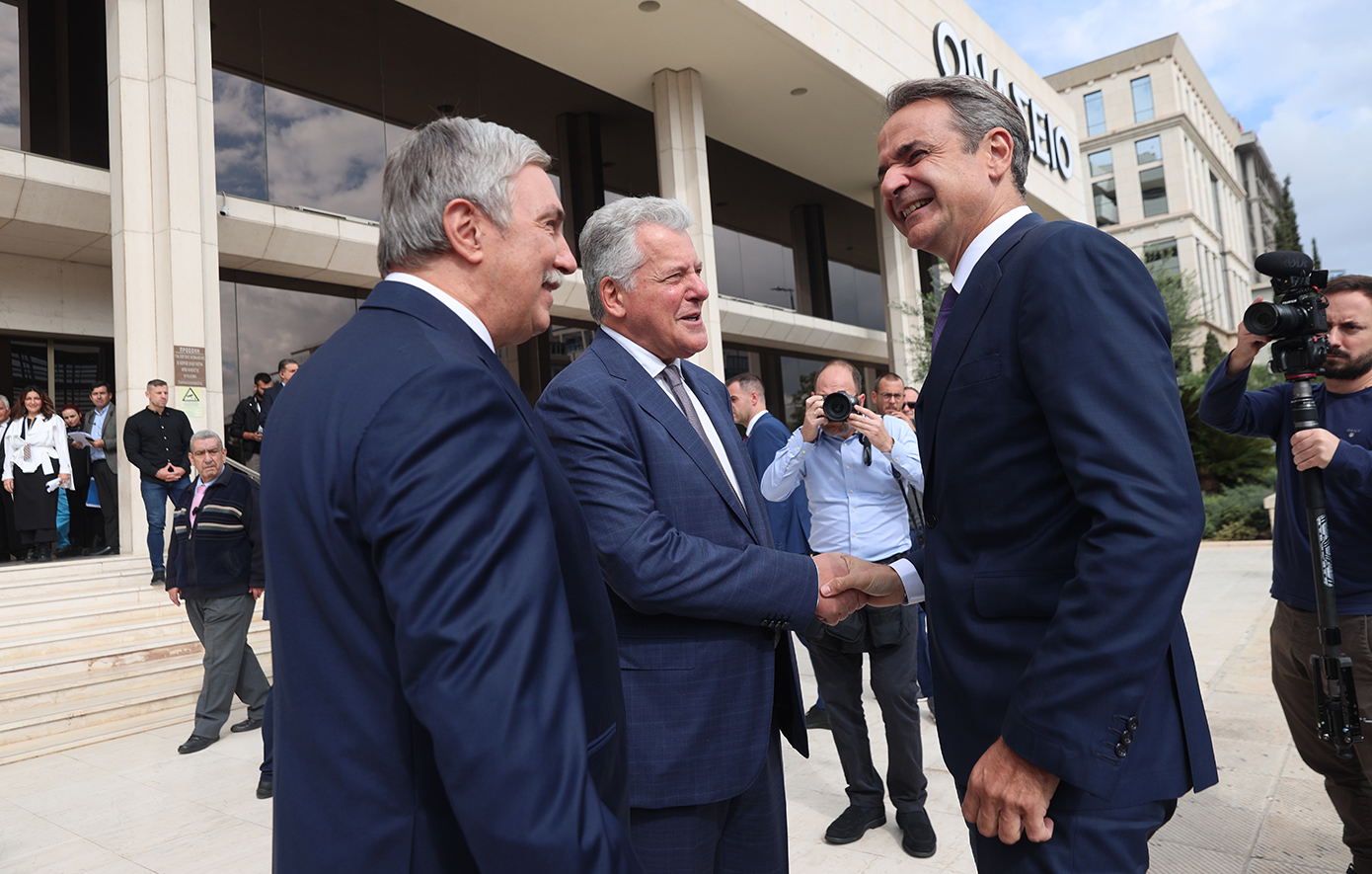 Μητσοτάκης στην παράδοση του νέου κέντρου μεταμοσχεύσεων στο Ωνάσειο: Στο ΕΣΥ δημιουργούνται υποδομές αλλά και συμπράξεις ελπίδας