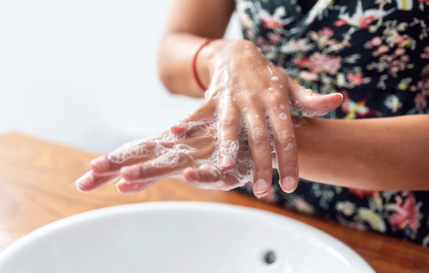 Ας θυμηθούμε τον σωστό τρόπο για το πλύσιμο των χεριών με αντισηπτικό