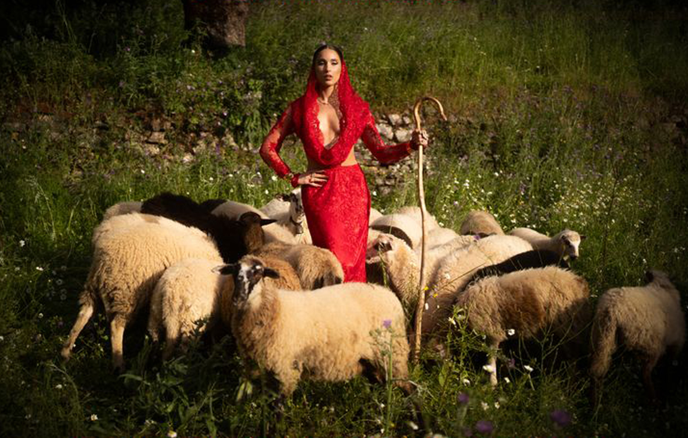 Η Evangelia με το “Peproméno” στην προκριματική φάση των Grammy 2025 – Διεκδικεί δύο σημαντικές διακρίσεις
