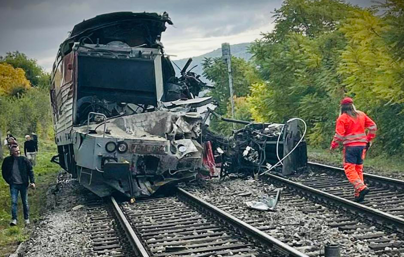 Τουλάχιστον 66 οι τραυματίες από τη σύγκρουση δύο τρένων στη Σλοβακία
