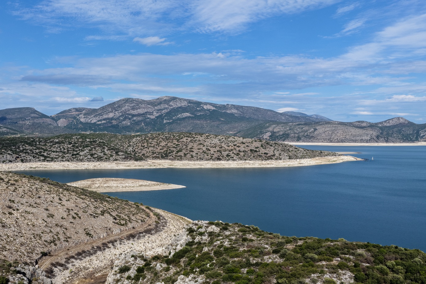 Σε ανησυχητικά επίπεδα η στάθμη της λίμνης Υλίκη &#8211; Έντονη η ανησυχία των κατοίκων