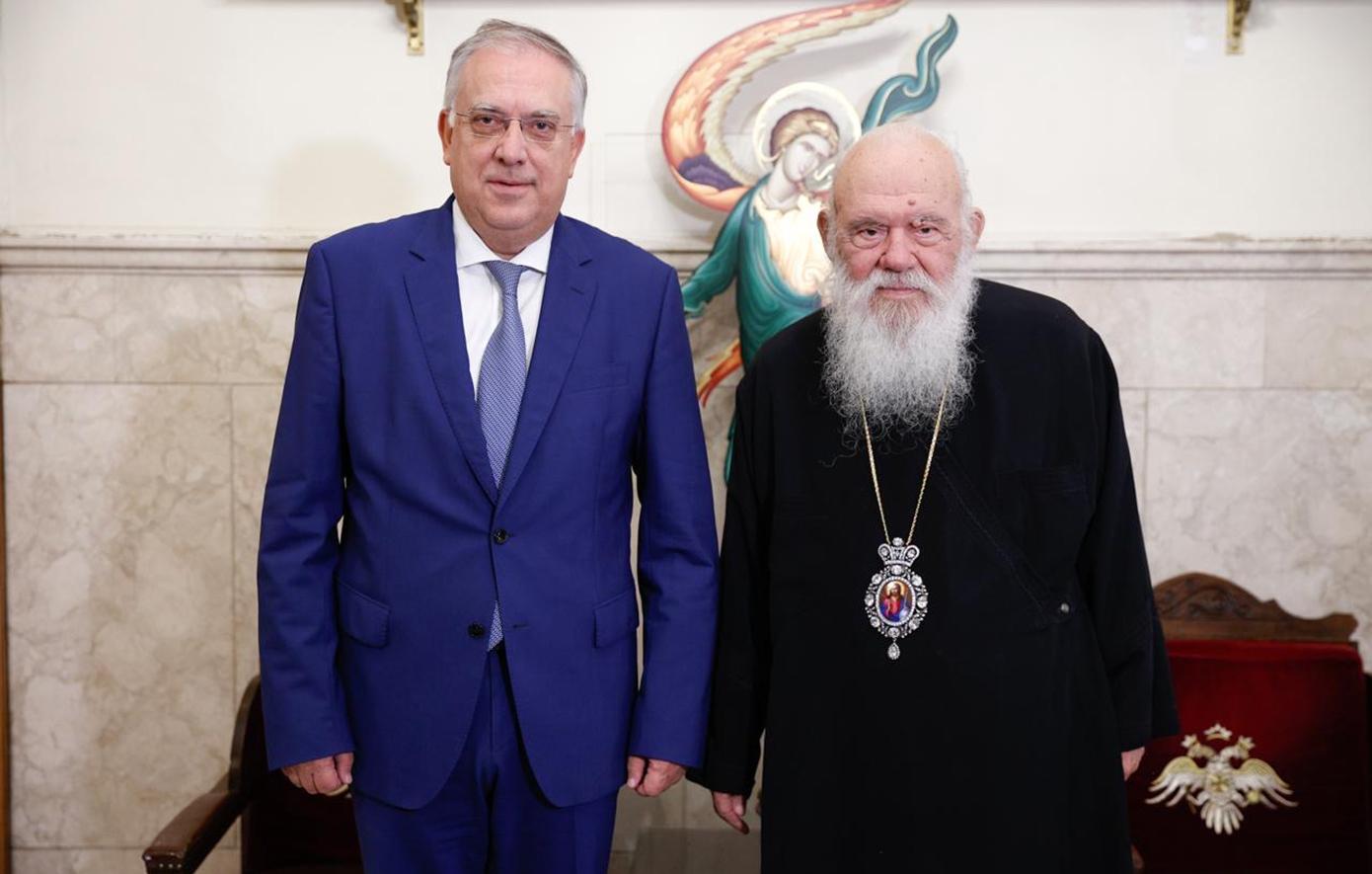 Με τον Αρχιεπίσκοπο Αθηνών Ιερώνυμο συναντήθηκε ο Θεοδωρικάκος: Στο επίκεντρο το σύνολο των δράσεων του υπουργείου Ανάπτυξης