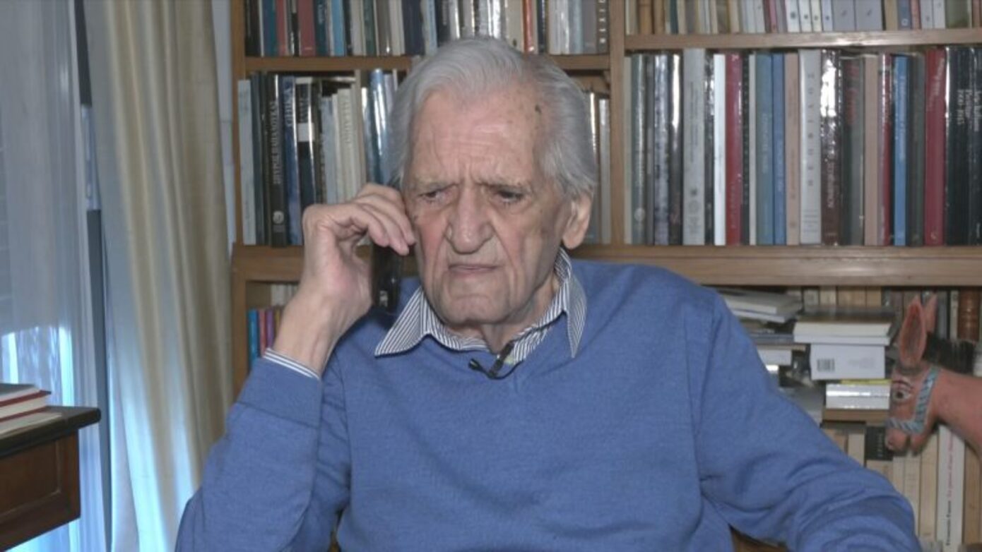 28η Οκτωβρίου: Ο Τίτος Πατρίκιος θυμάται την ημέρα κήρυξης του πολέμου και το κορίτσι που τον έσωσε από τη σύλληψη