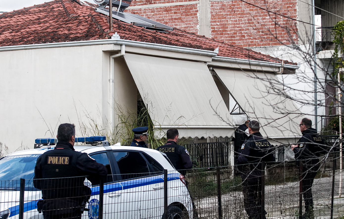 Μητροκτονία στα Τρίκαλα: Ψάχνουν τι πυροδότησε το μίσος του 18χρονου &#8211; Δεν απολογήθηκε στην ΕΛ.ΑΣ.