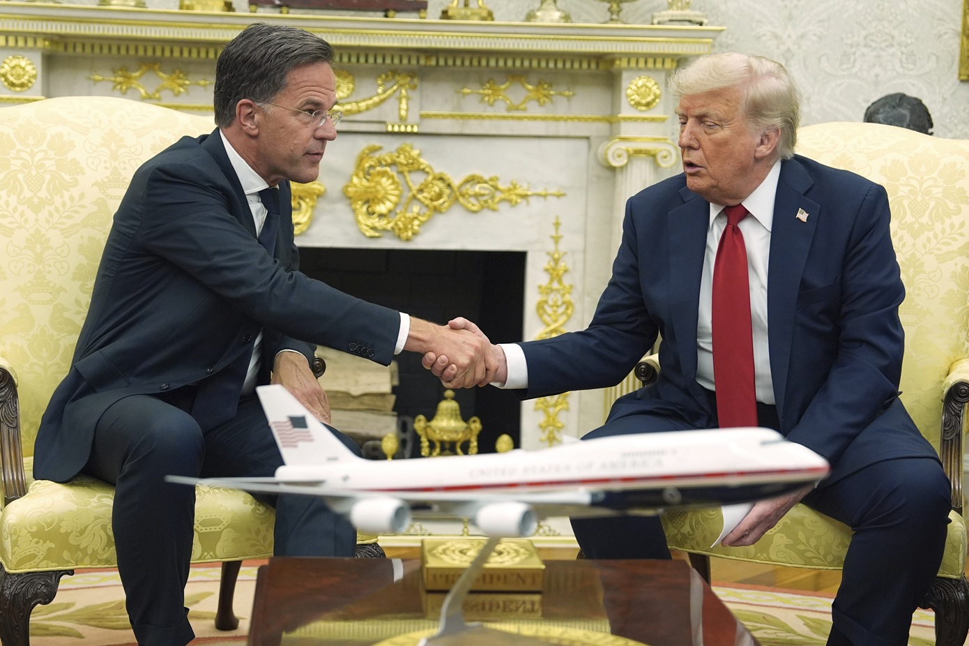Ο επικεφαλής του ΝΑΤΟ Μαρκ Ρούτε ταξιδεύει στις ΗΠΑ – Θα συναντηθεί με τον Τραμπ