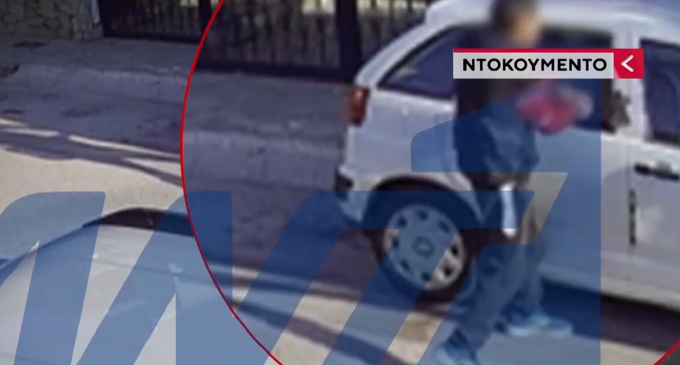 Τρόμος στα Βριλήσσια: 45χρονος με τσεκούρι σπάει αυτοκίνητο και σπίτια