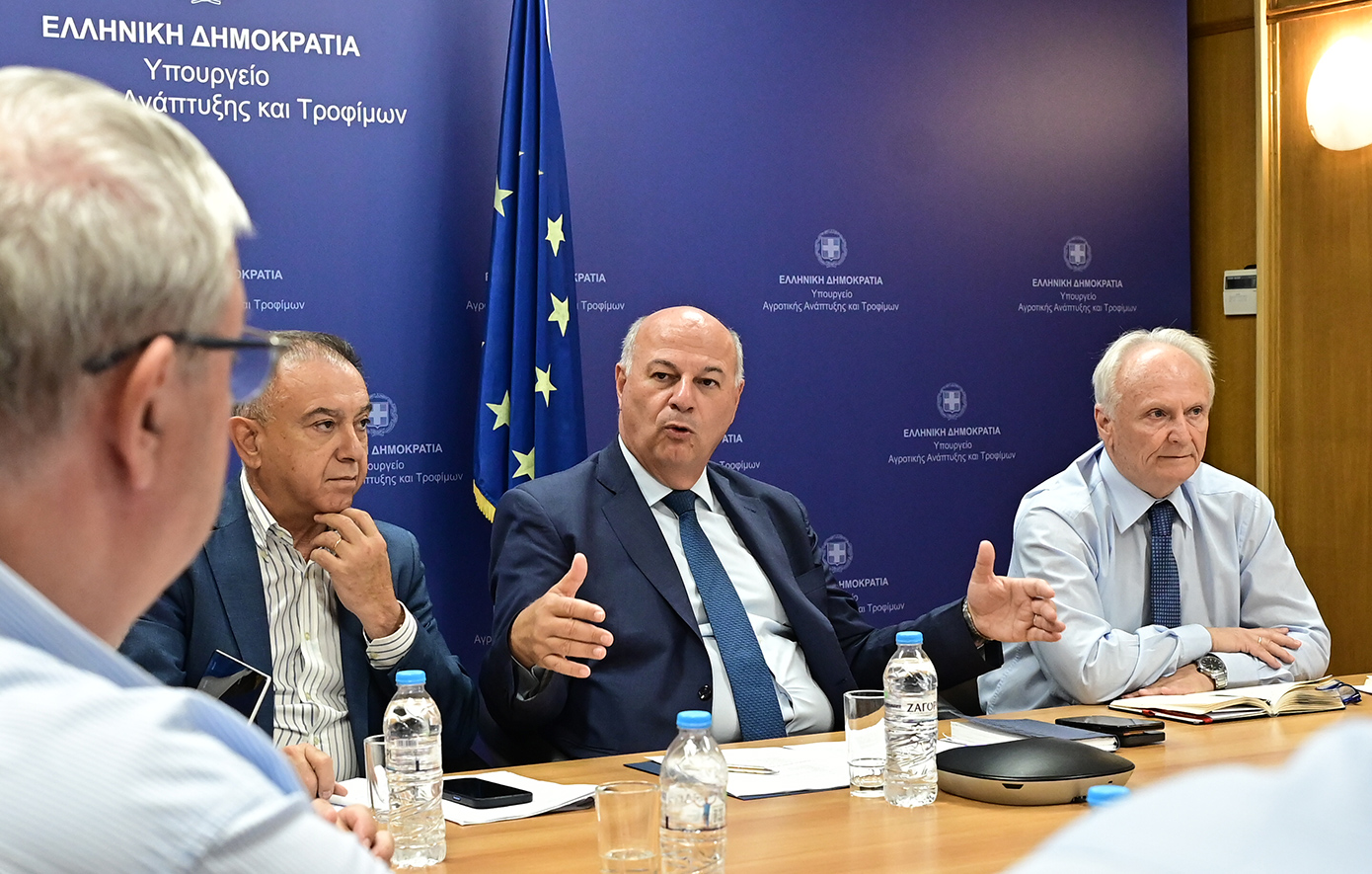 Συνάντηση Τσιάρα &#8211; Αγροτών: Το μείζον είναι η διασφάλιση της ροής των ευρωπαϊκών χρηματοδοτήσεων