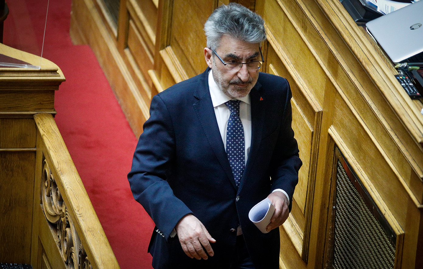 Ο Αλέξης Τσίπρας «ανακατεύει την τράπουλα, αυτό είναι μόνον η εισαγωγή, το πρελούδιο», λέει ο Θ. Ξανθόπουλος