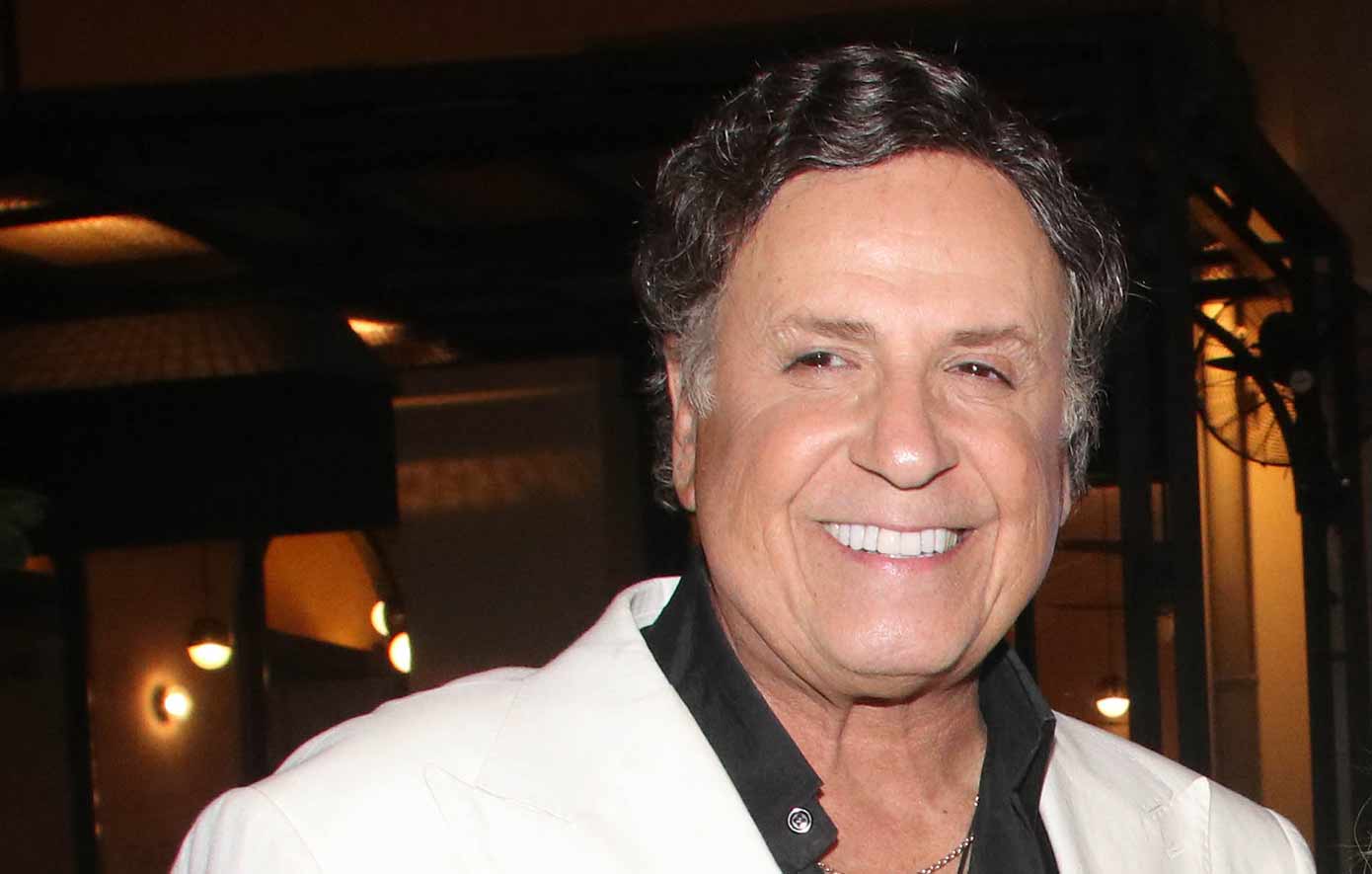 Ο Χάρης Ρώμας διαψεύδει τις αναφορές για remake του «Κωνσταντίνου και Ελένης»