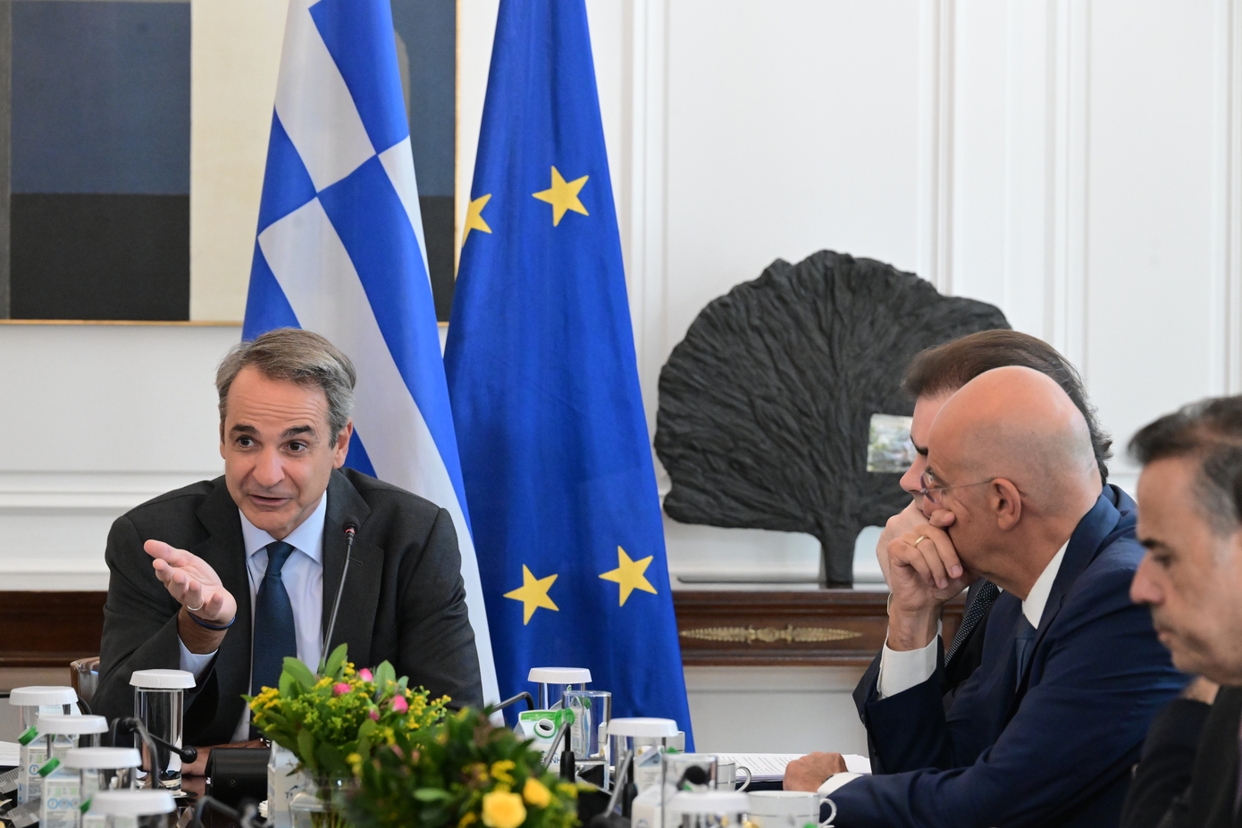 Το κρίσιμο 18μηνο που θα κρίνει πολλά &#8211; Το σχέδιο Μαξίμου απέναντι στην τοξικότητα και τα fake news
