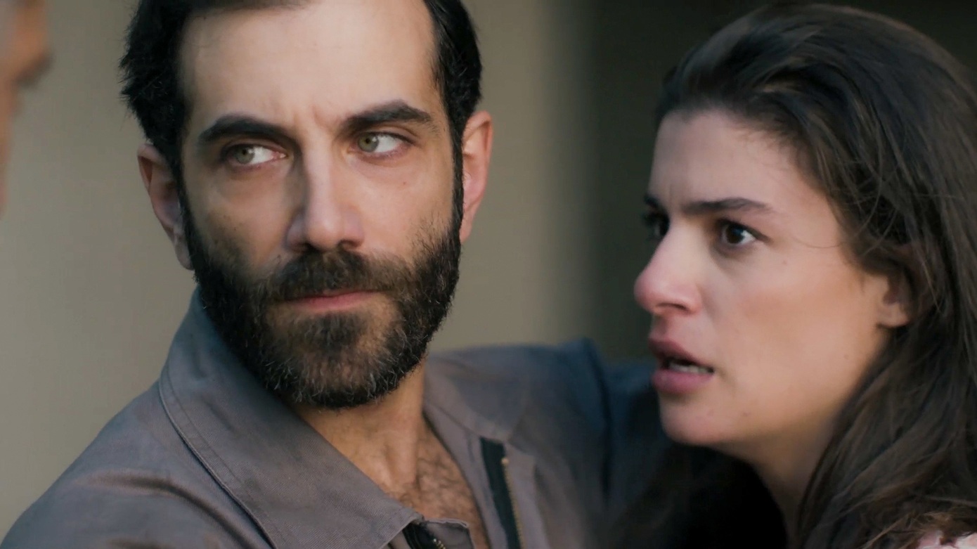 Ο Δικαστής και η Κλέλια έρχονται πολύ κοντά &#8211; Μια εσωτερική πάλη ανάμεσα στο καθήκον και την πατρική αγάπη