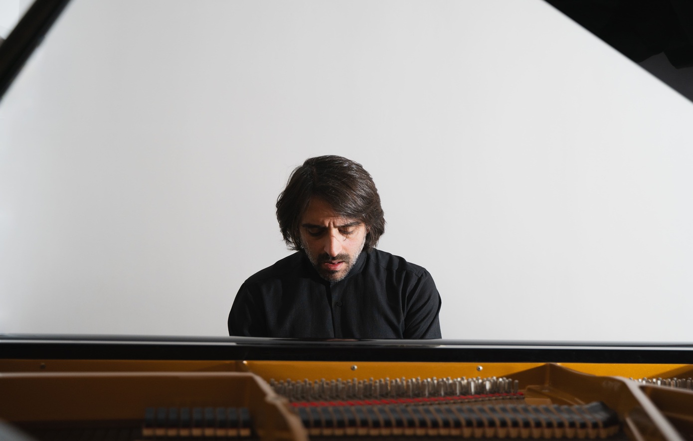 Σοστακόβιτς…υπό το σεληνόφως -Ηλίας Σδούκος – Μάνος Κιτσικόπουλος στο Μέγαρο Μουσικής