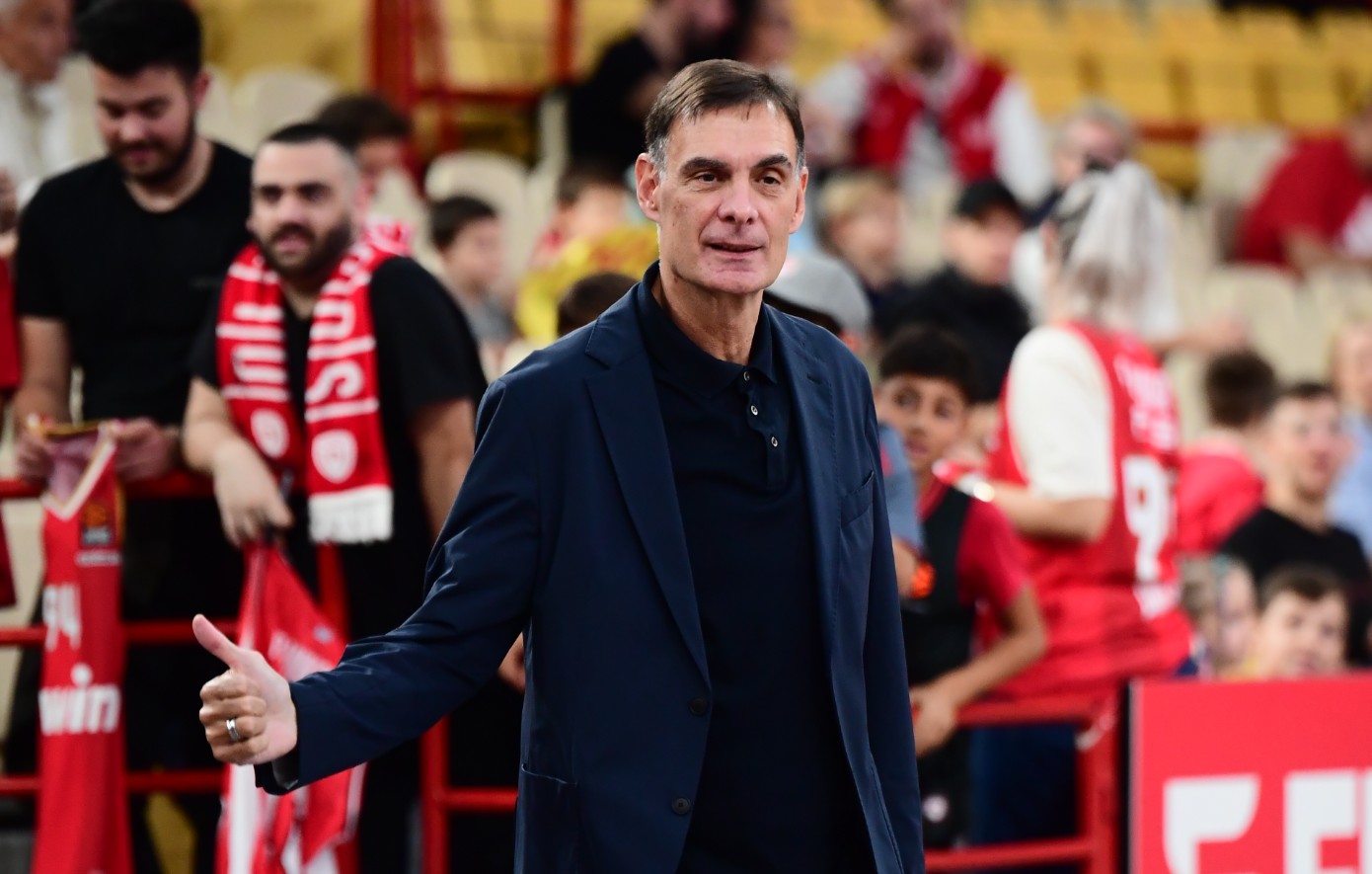 Μπαρτζώκας: Διδάσκεται σε σεμινάρια στο εξωτερικό το πώς παίζει ο Ολυμπιακός