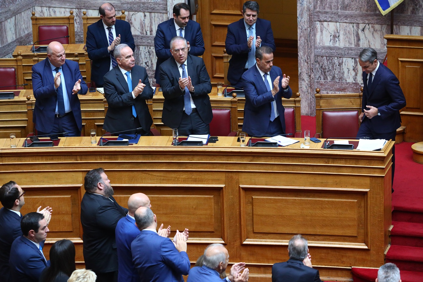 Δημοσκόπηση Palmos Analysis: Ακλόνητο προβάδισμα της ΝΔ, σε κρίση η αντιπολίτευση &#8211; Το «κόμμα Καρυστιανού» νικάει τον Τσίπρα