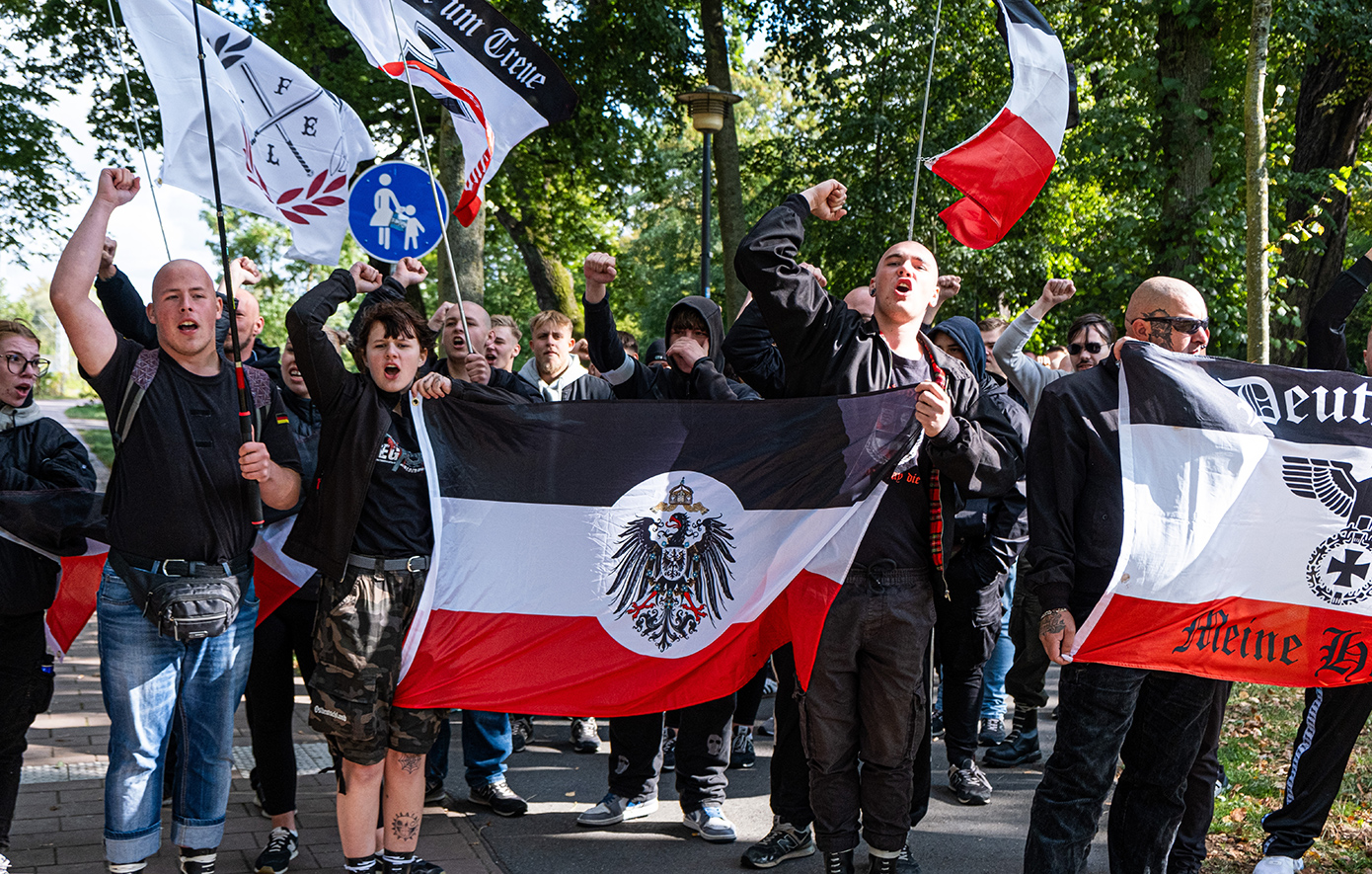 Πόσοι Γερμανοί τάσσονται υπέρ μιας δικτατορίας στη Γερμανία σήμερα