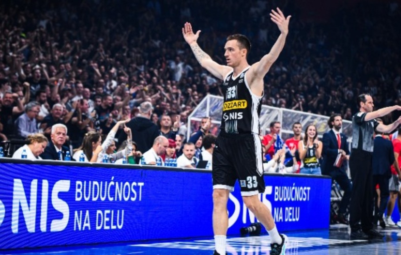 Άρης: Υπέγραψε και ανακοινώθηκε ο Άντζουσιτς