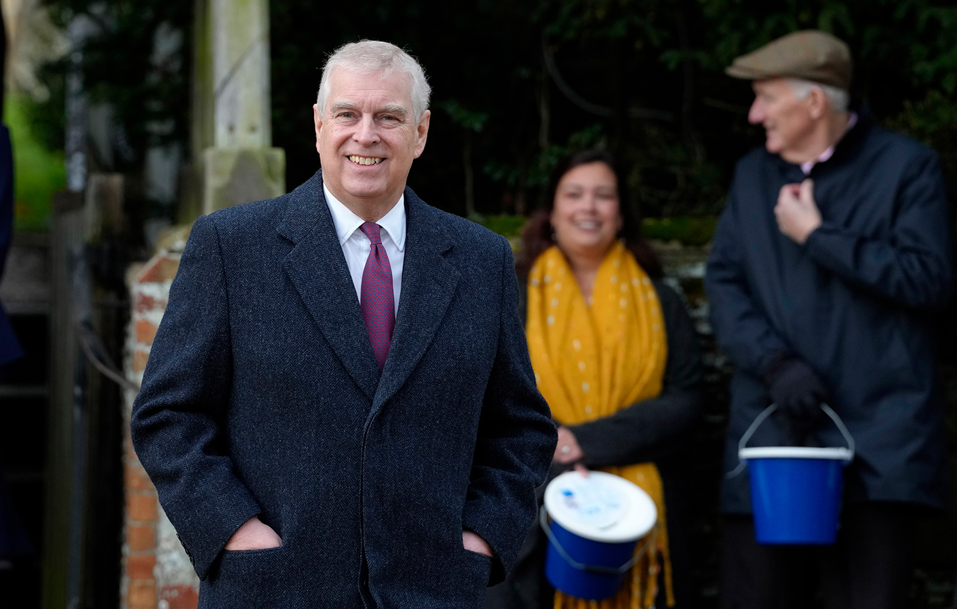 Οριστικό τέλος για τον Άντριου: Ο Κάρολος αφαίρεσε επίσημα τους τίτλους – Χριστούγεννα μακριά από την οικογένεια