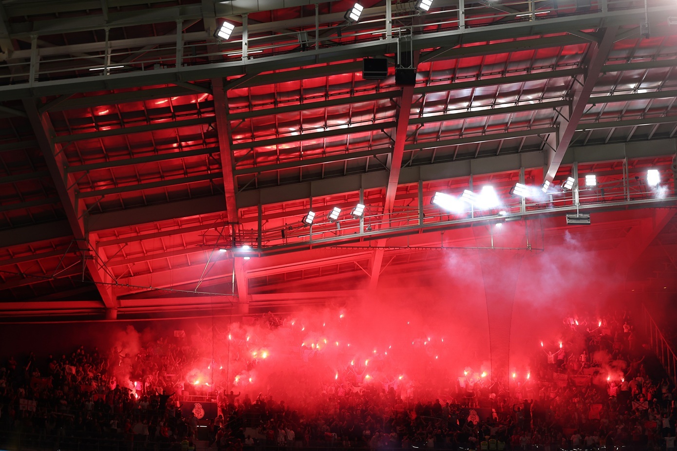 Νεκρός βρέθηκε ο αρχηγός των οργανωμένων οπαδών της Μπενφίκα, Σέρτζιο Καετάνο &#8211; Για ανθρωποκτονία κάνουν λόγο ο αρχές