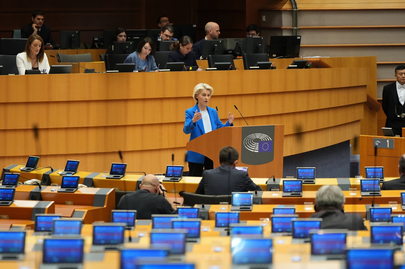 Φον ντερ Λάιεν: Η Ευρωπαϊκή Ένωση πρέπει να διαδραματίζει κεντρικό ρόλο σε μια ειρηνευτική συμφωνία για την Ουκρανία