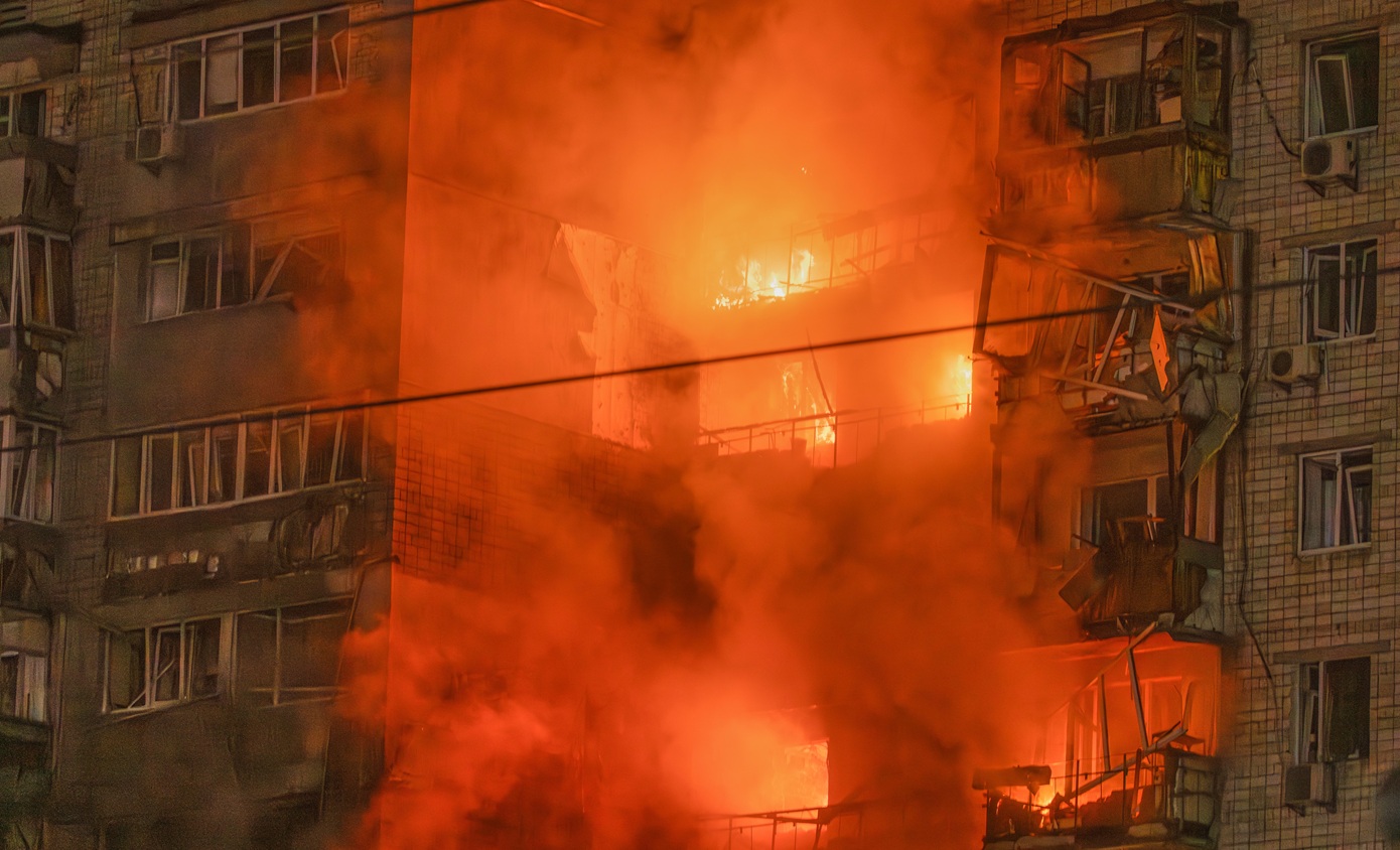 Τουλάχιστον ένας νεκρός και 11 τραυματίες από ρωσικά πλήγματα στην περιφέρεια του Κιέβου