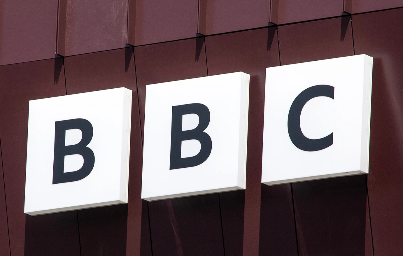 Νέα καταγγελία για μοντάζ της ομιλίας του προέδρου Ντόναλντ Τραμπ από άλλη εκπομπή, εξετάζει το BBC