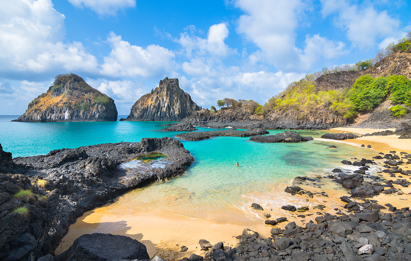Φερνάντο ντε Νορόνια: Το ανέγγιχτο θαύμα του Ατλαντικού που ετοιμάζεται να κατακτήσει τον κόσμο            